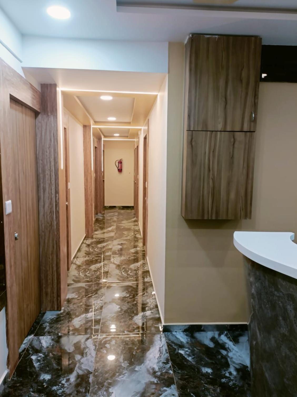 Hotel Alpine Ahmedabad Exterior photo